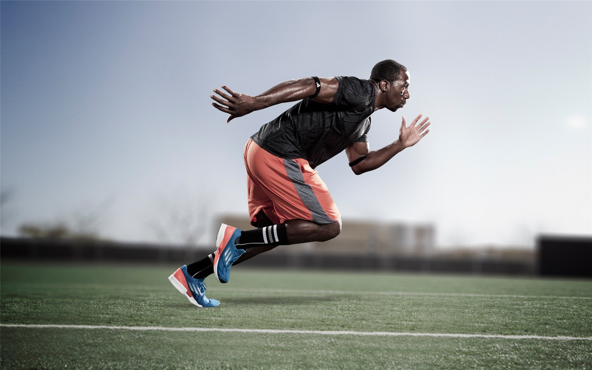 出发反应速度稳定，起跳精准，起跑反应时间怎么计算