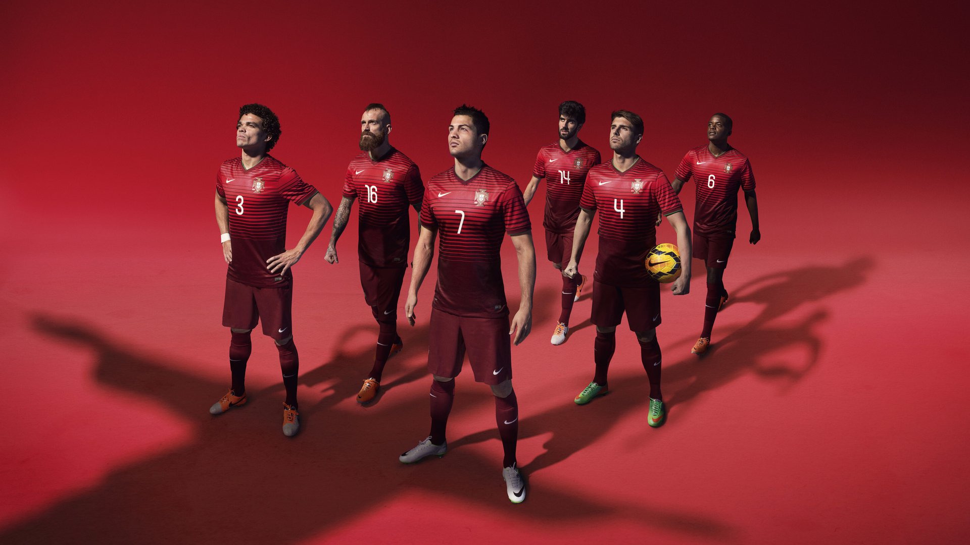 快船封闭战术会议持续两个小时讨论细节极多，快船休赛期